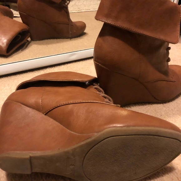 Nine West Ankle Booties size 6 - Picture 3 of 3